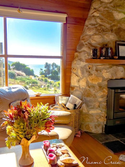 Palana Beach House - Goulburn Accommodation 7