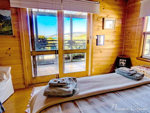 Palana Beach House - Goulburn Accommodation 9