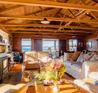 Palana Beach House - Goulburn Accommodation