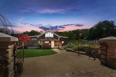 'The Coach House' At Lochiel - Goulburn Accommodation 0