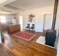 'The Wattles' - True Country Escape Near Wineries - Borenore - Goulburn Accommodation