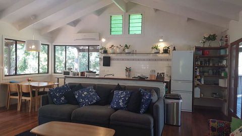 1 Bedroom Home Surrounded By Nature - Goulburn Accommodation 2