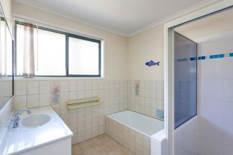 1-33 Tingira Close - Rainbow Beach, Gorgeous Ocean Views, Swimming Pool, Air Conditioning - Goulburn Accommodation 1
