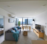 2 Bed 2 Bathroom Brand New Unit with Gym and Pool - Goulburn Accommodation