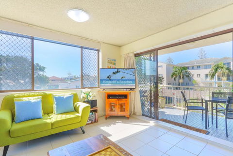 20 Kingsway 3 Bedroom Holiday Apartment - Goulburn Accommodation 0