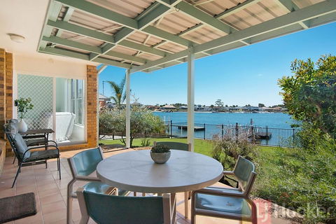 21 Melaleuca Drive - Goulburn Accommodation 0