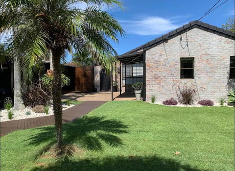 Caba Beach Cabin - Goulburn Accommodation 0