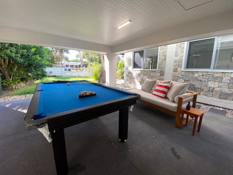 Caba Dream - Spacious Beach House With Pool & Pool Table! - Quick Walk To The Ocean - Goulburn Accommodation 1