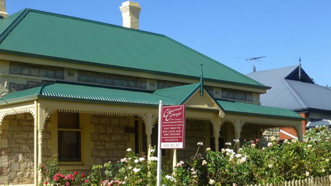 Cabernet Cottage - Goulburn Accommodation 1