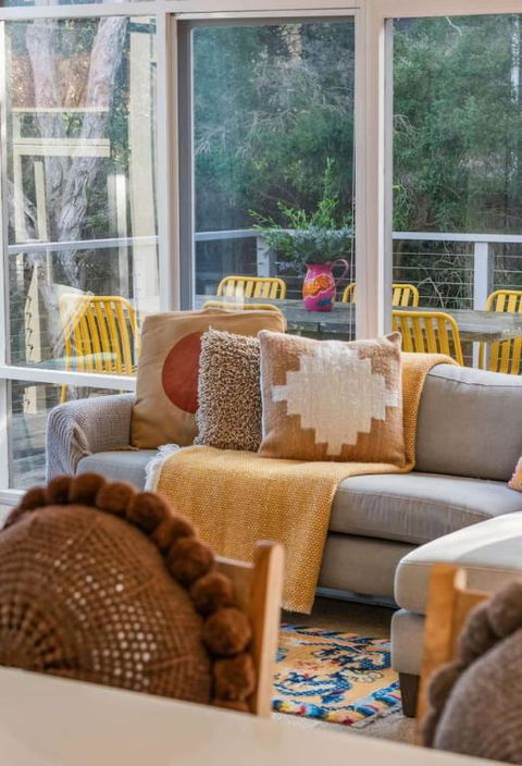Daisys Coastal Hideaway - Goulburn Accommodation 2
