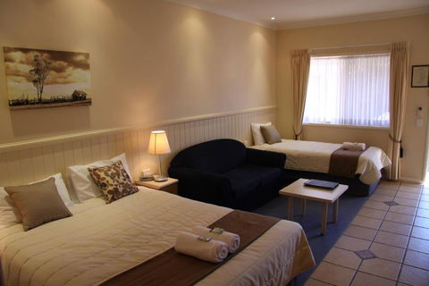Dalby Mid Town Motor Inn - Goulburn Accommodation 2