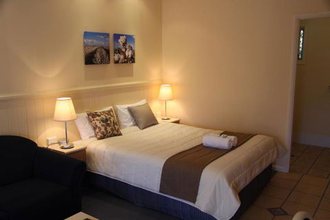 Dalby Mid Town Motor Inn - Goulburn Accommodation 3