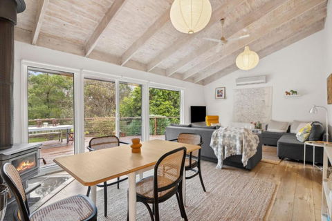 Darlana House - Goulburn Accommodation 1