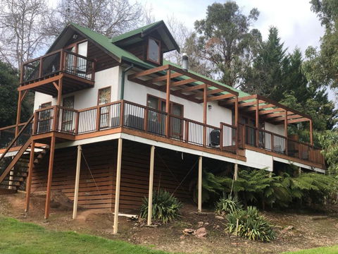 Day Dream Cottage - Goulburn Accommodation 1