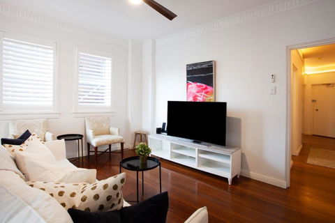 Deco Amour, Bellevue Hill Isyd - Goulburn Accommodation 0