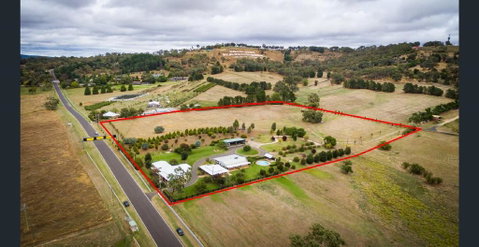 505 CONROD STRAIGHT MOUNT PANORAMA - Goulburn Accommodation 0