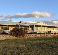 A Better Life Animal Sanctuary FarmStay - Private Two-Bedrooms Lounge Room  Bathroom  Toilet Shared Kitchen - Goulburn Accommodation