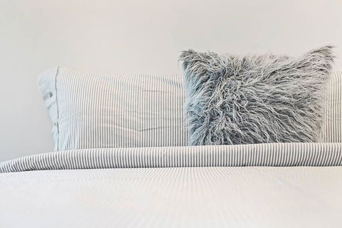 A Modern & Central Apt With Beautiful City Views - Goulburn Accommodation 1