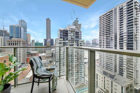 A Stylish 2BR CBD Apt With Beautiful City Views - Goulburn Accommodation 2