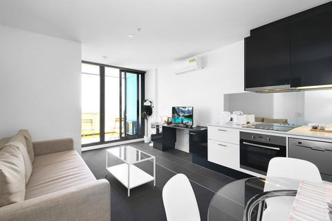 A Stylish CBD Apartment With A Stunning View - Goulburn Accommodation 1