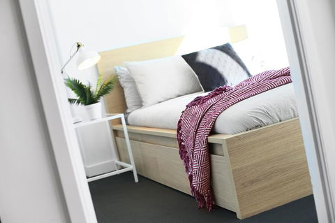A Stylish CBD Apartment With A Stunning View - Goulburn Accommodation 2