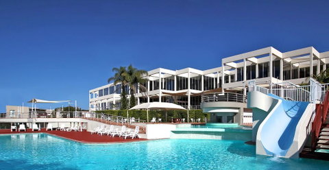 Absolute Beachfront Opal Cove Resort - Goulburn Accommodation 0