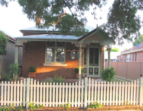 Acacia Cottage On Peel, Bathurst - Goulburn Accommodation 0