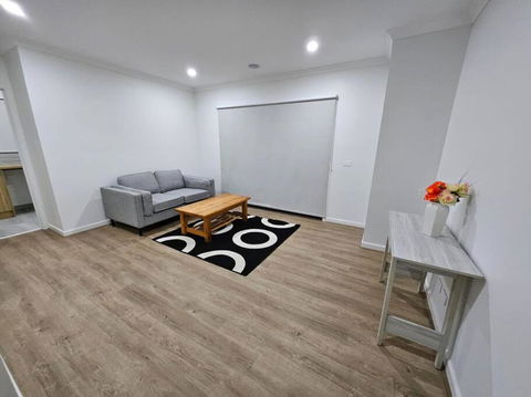 E 4 Room Retreat Family Friendly - Goulburn Accommodation 3