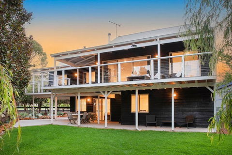 Eagle Bay Summerhaus - Goulburn Accommodation 0