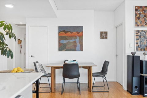 EAST34/60 - Urban Sanctuary - Goulburn Accommodation 2