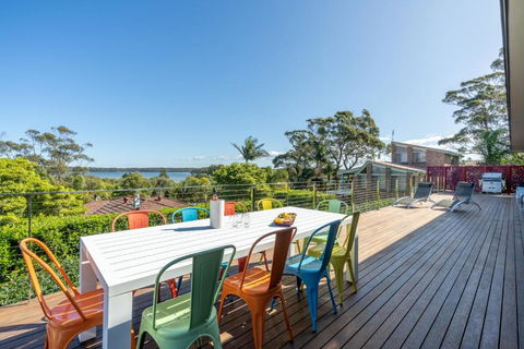 EAST52A - Lake Views - Goulburn Accommodation 4