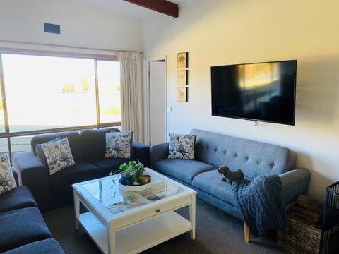 ELM Accommodation - Merrijig - Goulburn Accommodation 4