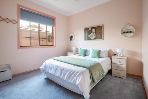 Family Beach House Near Barwon River & Beaches - Goulburn Accommodation 0