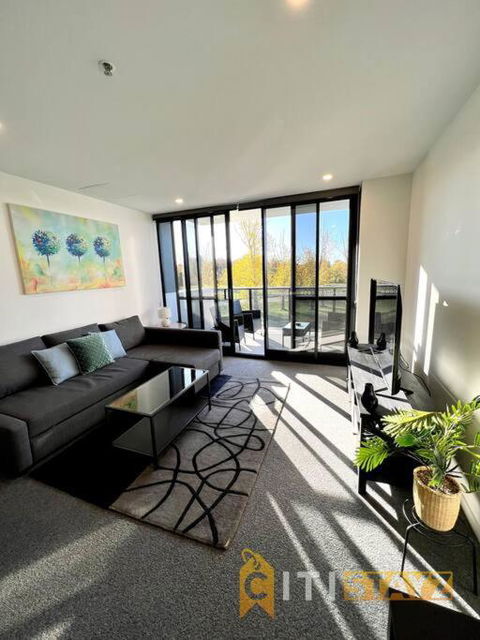 Fab In Phillip - 2bd 2bth Apt - Close To CBR Hospital - Goulburn Accommodation 2