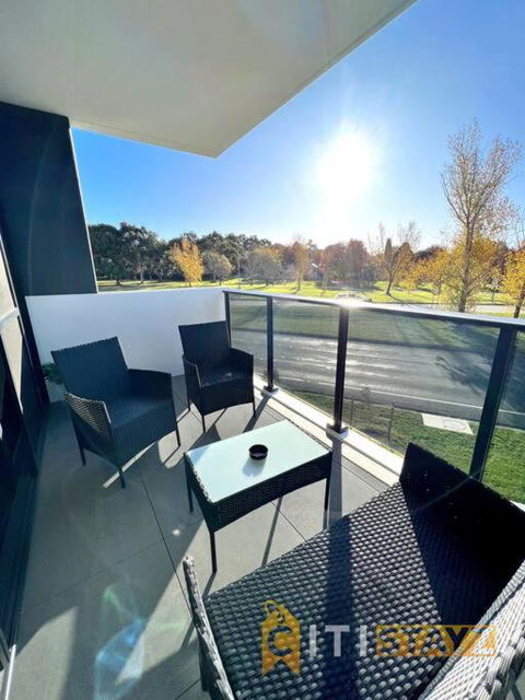 Fab In Phillip - 2bd 2bth Apt - Close To CBR Hospital - Goulburn Accommodation 3