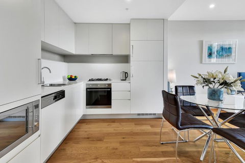 Fabulous Corporate Apartment Macquarie Park M907 - Goulburn Accommodation 1