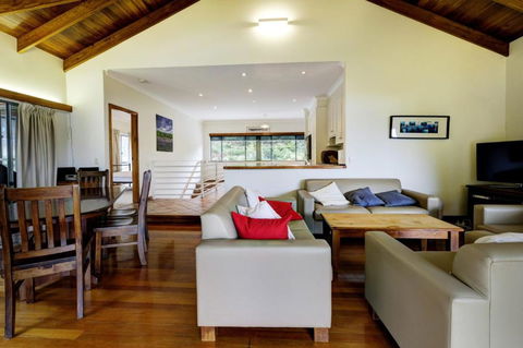 Far Shore - Goulburn Accommodation 3
