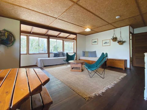 FLINDERS BEACHHOUSE - Goulburn Accommodation 4