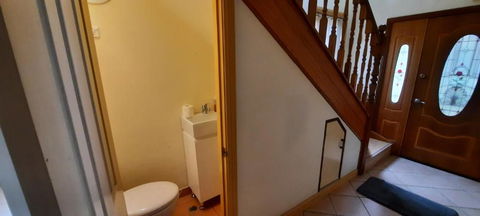 FRENCH HOUSE - Goulburn Accommodation 3