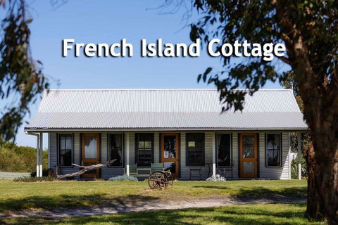 French Island Cottage - Goulburn Accommodation 0