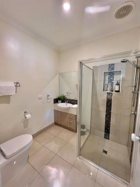 Galbraith Beach Studios - Studio 1 - Goulburn Accommodation 3