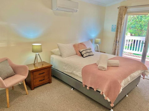 Galbraith Beach Studios - Studio 2 - Goulburn Accommodation 3