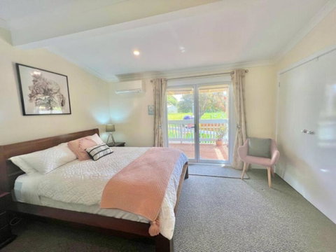 Galbraith Beach Studios - Studio 3 - Goulburn Accommodation 0