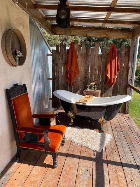 Galway Cottage - Goulburn Accommodation 2
