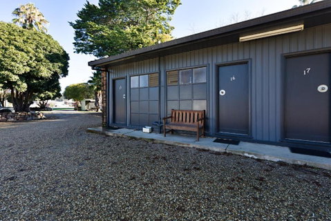Gardenview - Goulburn Accommodation 4