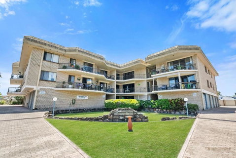 Gemstone - Goulburn Accommodation 0