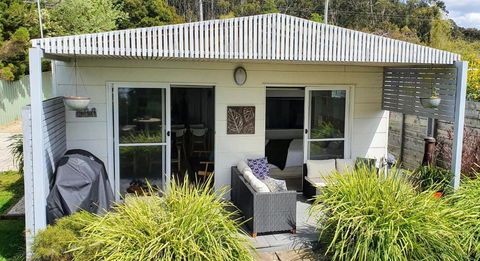 Goat Island Bungalow - Goulburn Accommodation 1