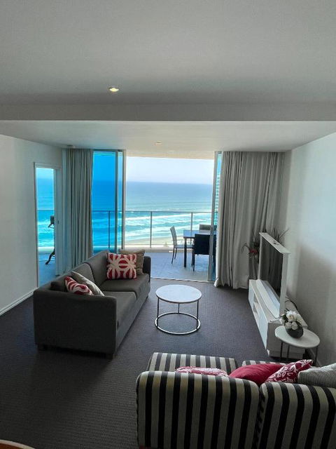 H Luxury Apartment At Surfers Paradise High Floor - Goulburn Accommodation 4