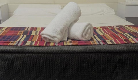 GRAND CENTRAL HOTEL PROSERPINE - Goulburn Accommodation 1