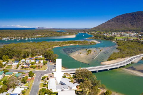 H2O Holiday Apartments Unit 5 - Goulburn Accommodation 0